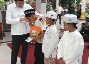 Cahaya Zakat: Ramadhan Berkah untuk Anak Yatim di pendopo kabupaten Sidoarjo