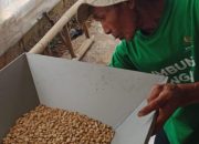 Cahaya Zakat: Mesin Huller Bawa Harapan Baru bagi Petani Kopi di Banjarwangi