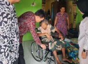 Cahaya Zakat: Baznas Sidoarjo Salurkan Kursi Roda untuk Warga Desa Sumberrejo