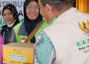 Kepedulian untuk Pejuang Jalanan: BAZNAS Sidoarjo Salurkan Daging DAM kepada 50 Pengemudi Ojek Online Perempuan