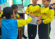 Kepedulian dari Tulangan: Siswa SDN Janti 1 Kirim “Cinta” untuk Sumatera