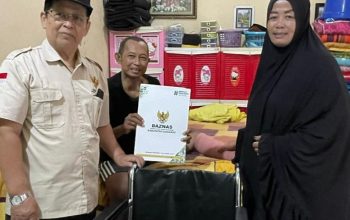 Kursi Roda untuk Pak Faris: BAZNAS Sidoarjo Hadirkan Mobilitas bagi Korban Kecelakaan di Tanggulangin