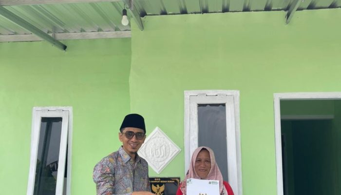 Menuju Atap Harapan: BAZNAS Sidoarjo Tuntaskan Janji untuk Ibu Rahayu