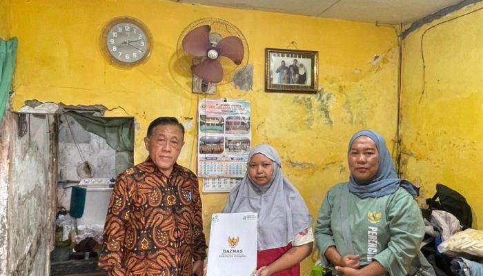 Menjemput Asa di Bawah Atap yang Rapuh: Kisah Perjuangan Bapak Sugiyanto dan Ibu Siti Mariyam