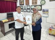 Mengetuk Pintu Masa Depan: BAZNAS Sidoarjo Salurkan Bantuan Pendidikan untuk Siswa SMA Islam