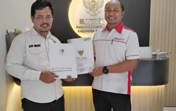 SMK Antartika 1 Sidoarjo Salurkan Donasi Rp5 Juta untuk Korban Gempa NTT Melalui BAZNAS